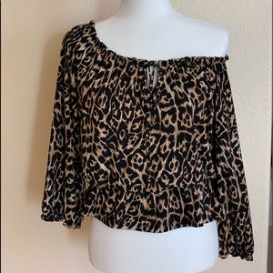 This blouse can be styled many different ways.